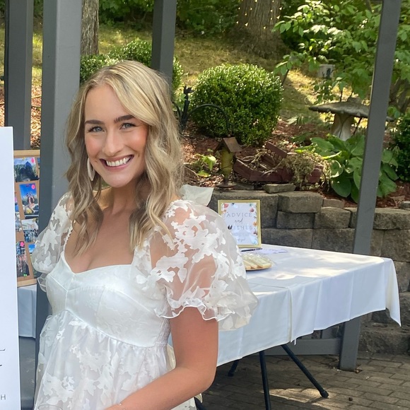 Meet the Posher Other - Meet your Posher, Taylor